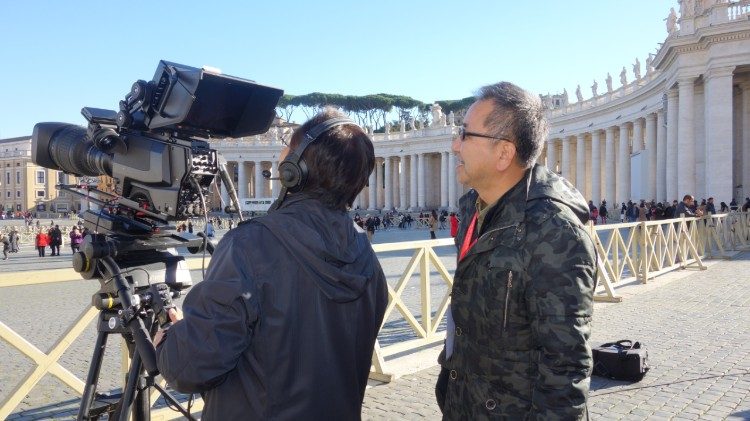 preparazione messa Natale 1.jpg