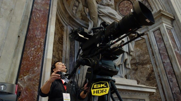 preparazione messa Natale 4.jpg