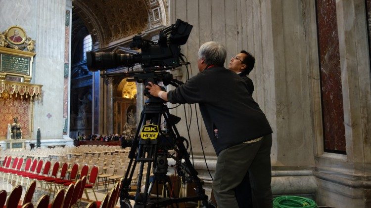 preparazione messa Natale 5.jpg