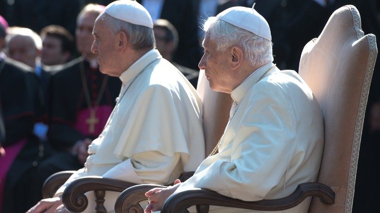 Францішак і Бэнэдыкт XVI