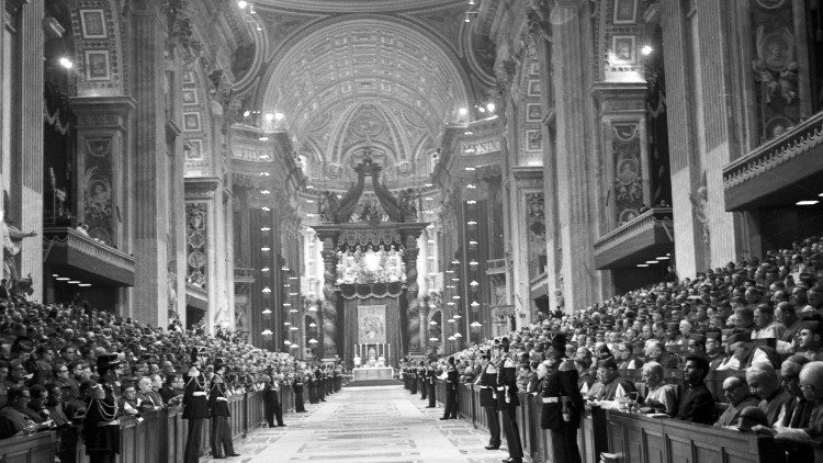 Com quatro sessões, Concílio Vaticano II realizou-se de 11 de outubro de 1962 a 8 de dezembro de 1965