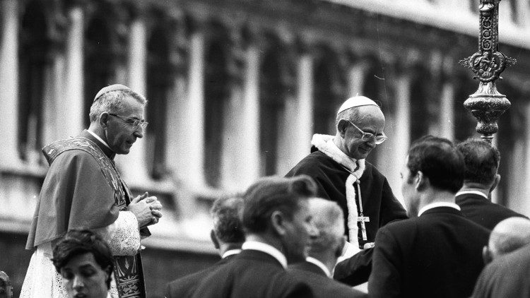 Papa Paolo VI e l'allora patriarca di Venezia Albino Luciani (1972)