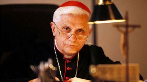 Pe. Lombardi: de Ratzinger um verdadeiro alimento espiritual para este tempo