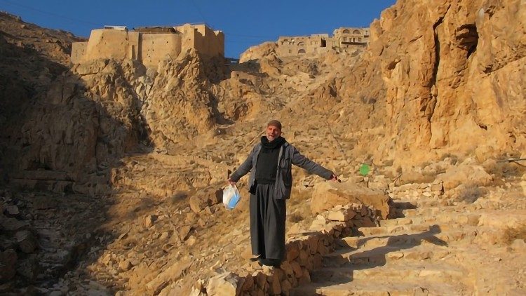 Padre Dall'Oglio in Siria