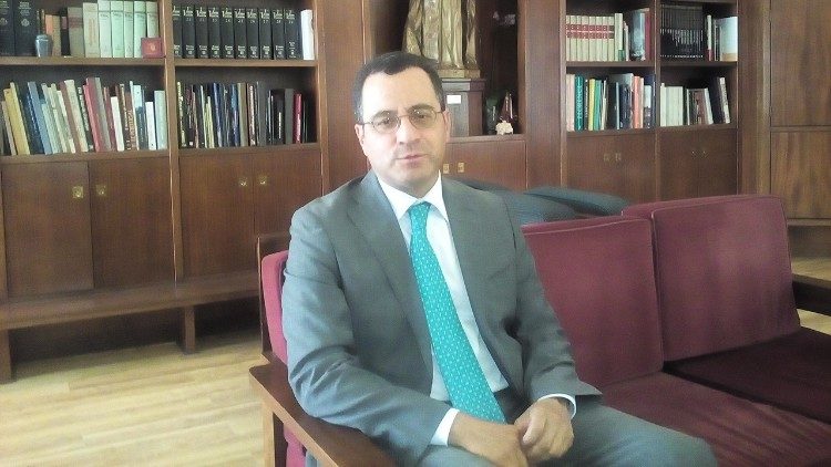 Cesar Mauricio Velasquez