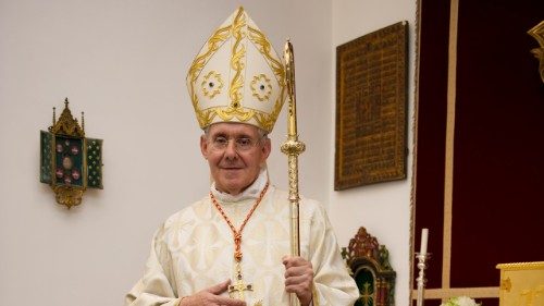 Messa del card. Tauran a Riad per la piccola comunità cattolica 