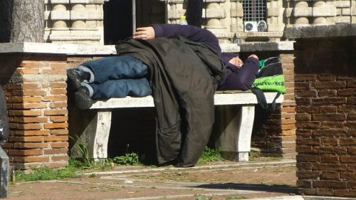 Deutschland: Eine Kölnerin eifert St. Martin nach