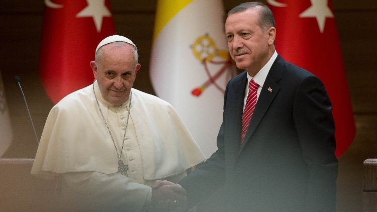 2014 in Ankara: Franziskus mit Erdogan