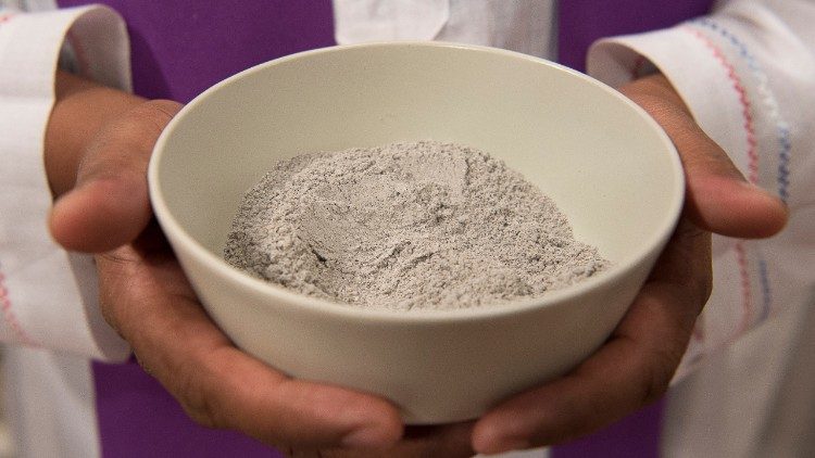 L'imposition des cendres est au coeur de la liturgie de ce mercredi, premier jour de carême