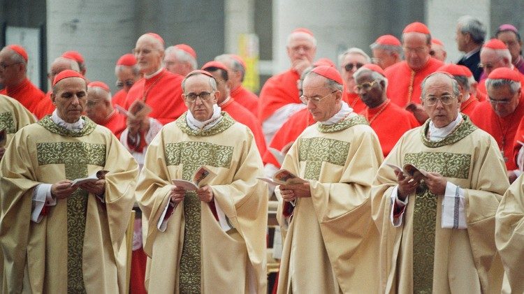 Além do Card. Bergoglio, 'Turma de 2001' incluiu o Card. Cláudio Hummes