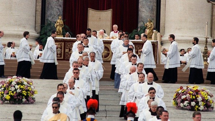 Concistoro del 21 febbraio 2001