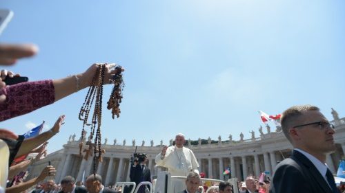 List Svatého otce všem věřícím k měsíci květnu