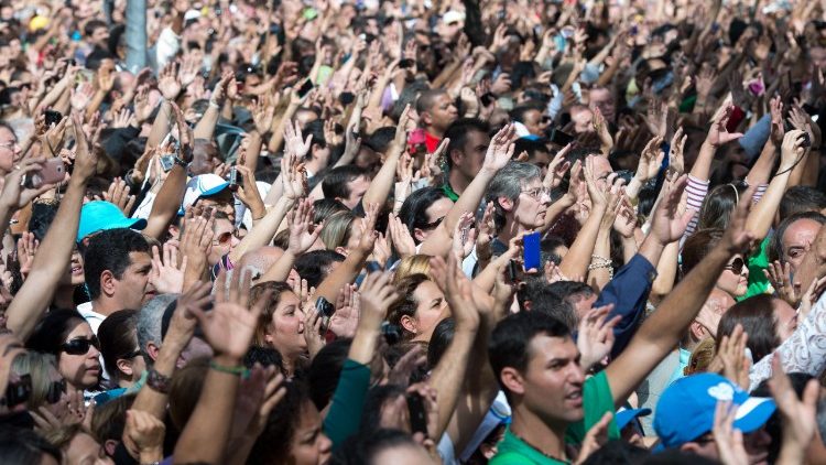 Jovens durantes a JMJ no Rio de Janeiro em 2013