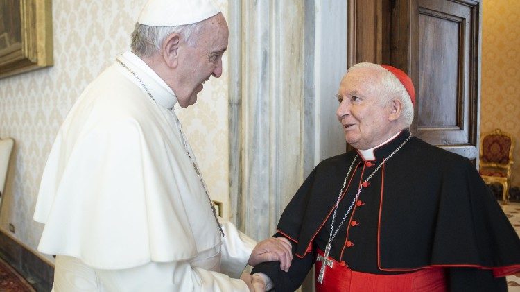 Franziskus vor ein paar Tagen mit dem spanischen Kardinal Antonio Canizares Llovera