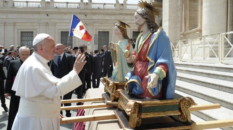 Benedizione della statua del Sacro Cuore il 22-05-2013