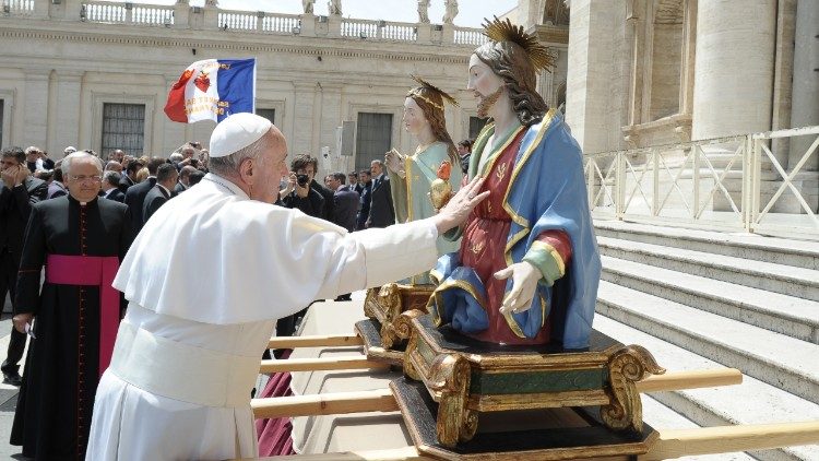 Benedizione della statua del Sacro Cuore il 22-05-2013