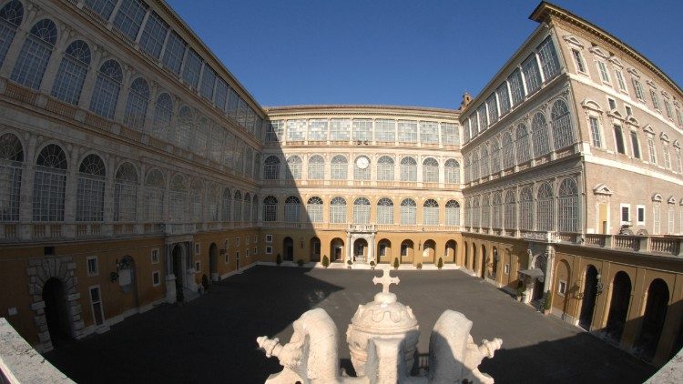 Cour Saint Damase au Vatican