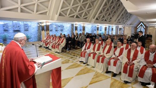 Papa a Santa Marta: in un mondo di schiavi, ricuperare immagine di Dio