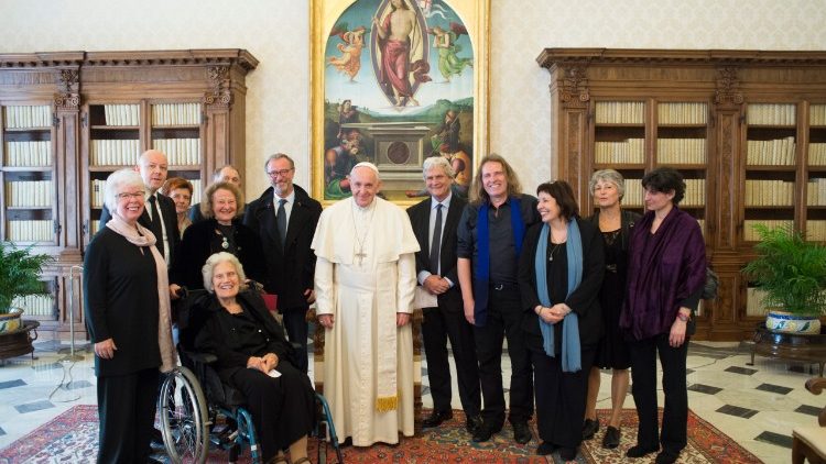 Papa Francesco e sig.ra Henryane de Chaponay