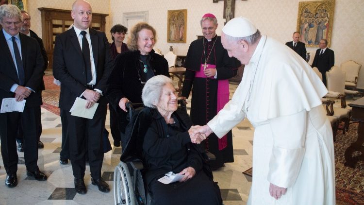 Papa Francesco e Sig.ra Henryane de Chaponay