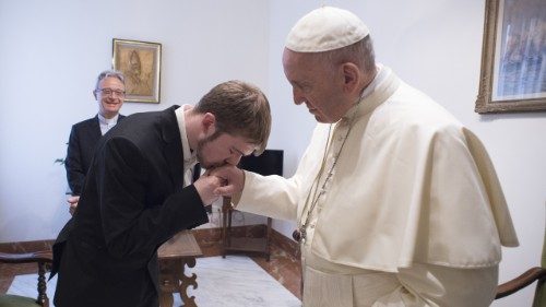 Pope appeals for Alfie Evans and Vincent Lambert