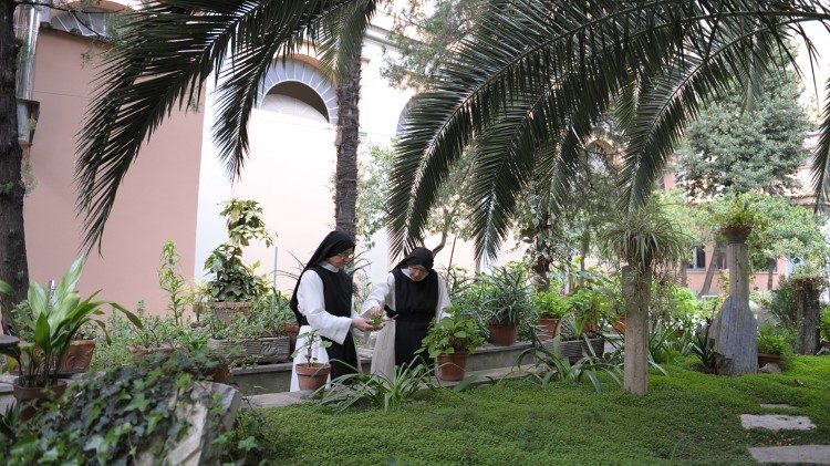 Des sœurs dans un monastère de Rome.
