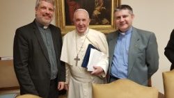 segretari speciali dle sinodo 2018.jpg