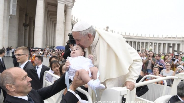 Papa Francesco all'udienza generale