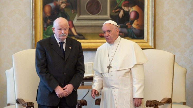 Archivbild: Großmeister Dalla Torre in Audienz bei Papst Franziskus