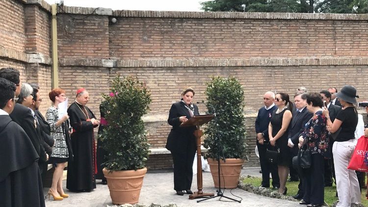 9 ministra relaciones exteriores.JPG