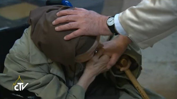 Papa recebeu as Irmãzinhas de Jesus