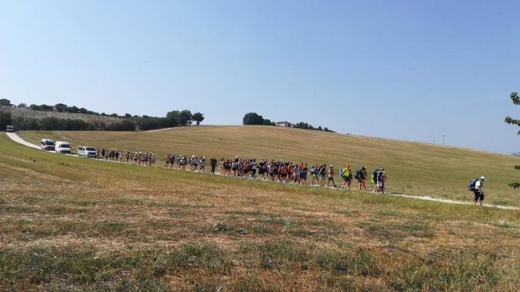 Les jeunes sont en marche à travers l'Italie depuis une semaine.