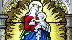 Madonna-Maria-Mother-Of-God-Woman-Grace-Fig-209995.jpg