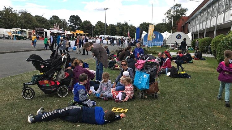 Des familles catholiques à la Rencontre mondiale qui leur est dédiée depuis mercredi à Dublin