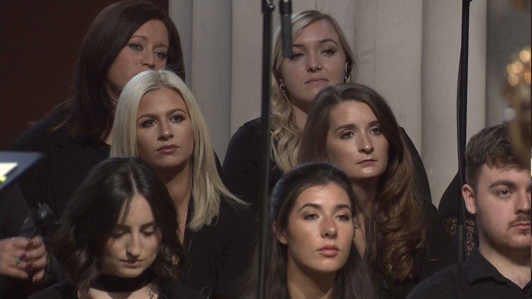 2018.08.25 Papa Francesco - Dublino - Visita alla Pro-Cattedrale 13.jpg