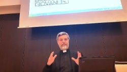 alexandre awi mello  cc0.jpg