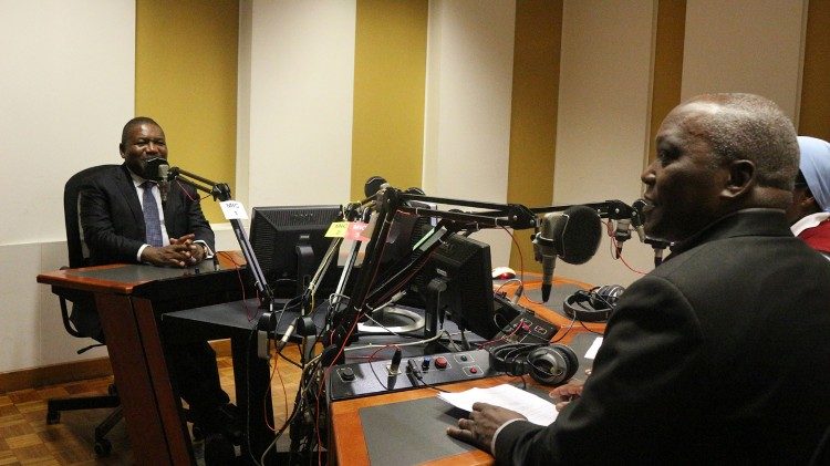 President Filipe Nyusi of Mozambique in the Vatican News studios