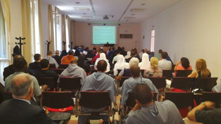 Curso-convenio sobre apariciones marianas en la Pontificia Universidad Antonianum