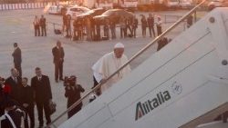 01 Deca Papa sale scaletta.JPG