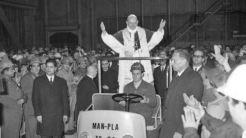 Paolo VI alla Messa di Natale con gli operai di Taranto