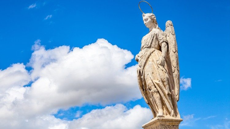 Архангел Рафаил, почитаемый как покровитель медицинских работников