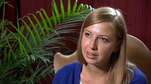 Sinodo. L’ uditrice Federica: E’ bello che la Chiesa ci chieda "Cosa possiamo fare?" 