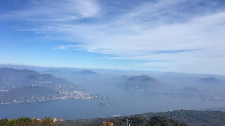Stresa vista dal monte Mottarone