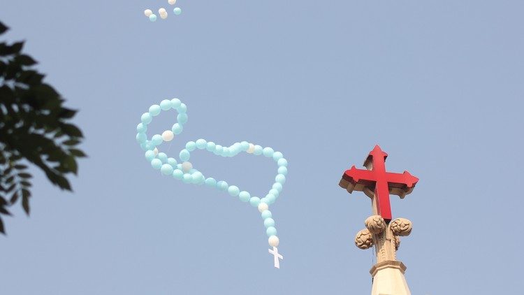 Synodgy - Baloon RosaryAEM.jpg