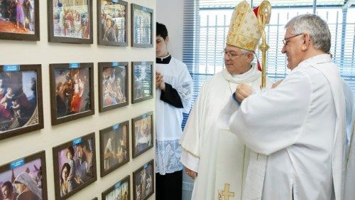 Exposição iconográfica sobre a vida de Maria e José: evangelização e cultura