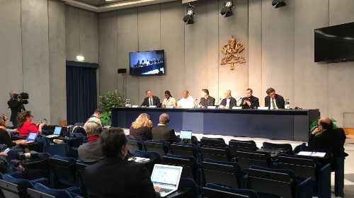 Synode: „Der digitale Kontinent muss Missionsgebiet werden“