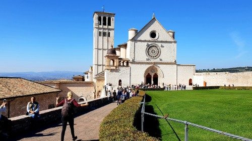 Ad Assisi la consegna della Lampada della pace al Re di Giordania 
