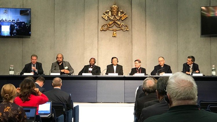 Informe diario a los periodistas