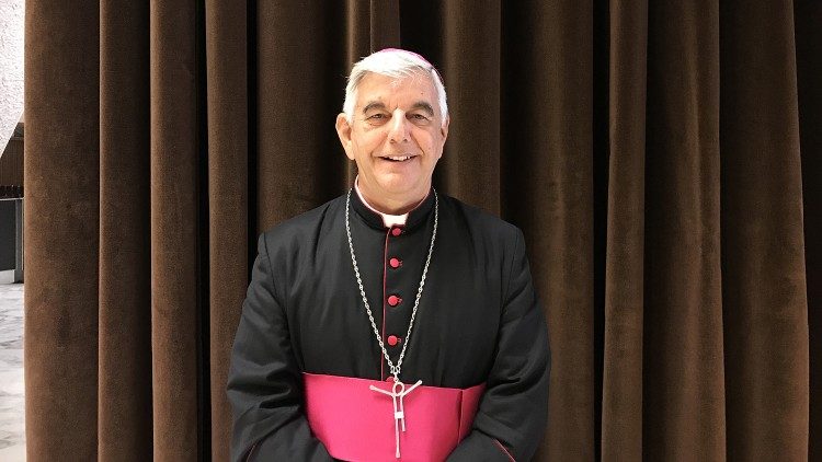 O prefeito apostólico de Battambang, no Camboja, dom Enrique Figaredo Alvargonzalez, SJ