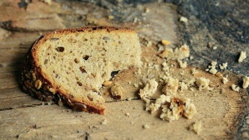 Il Papa alla Fao: accumuliamo e sprechiamo il pane dei poveri